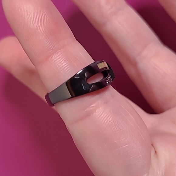 faux yellow opal ring - Picture 4 of 7